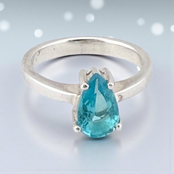 Sterling Silver Blue Topaz Ring – Pear Cut, Size 6.5 - Picture 2 of 9